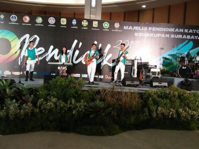 Penampilan Band Untung Suropati pada Lomba Band Expo Pendidikan MPK